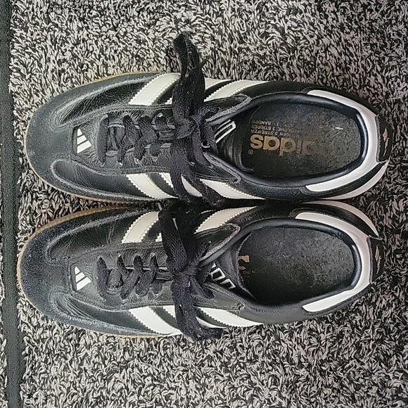 Black Adidas Sambas | Men's size 6 - Picture 1 of 4